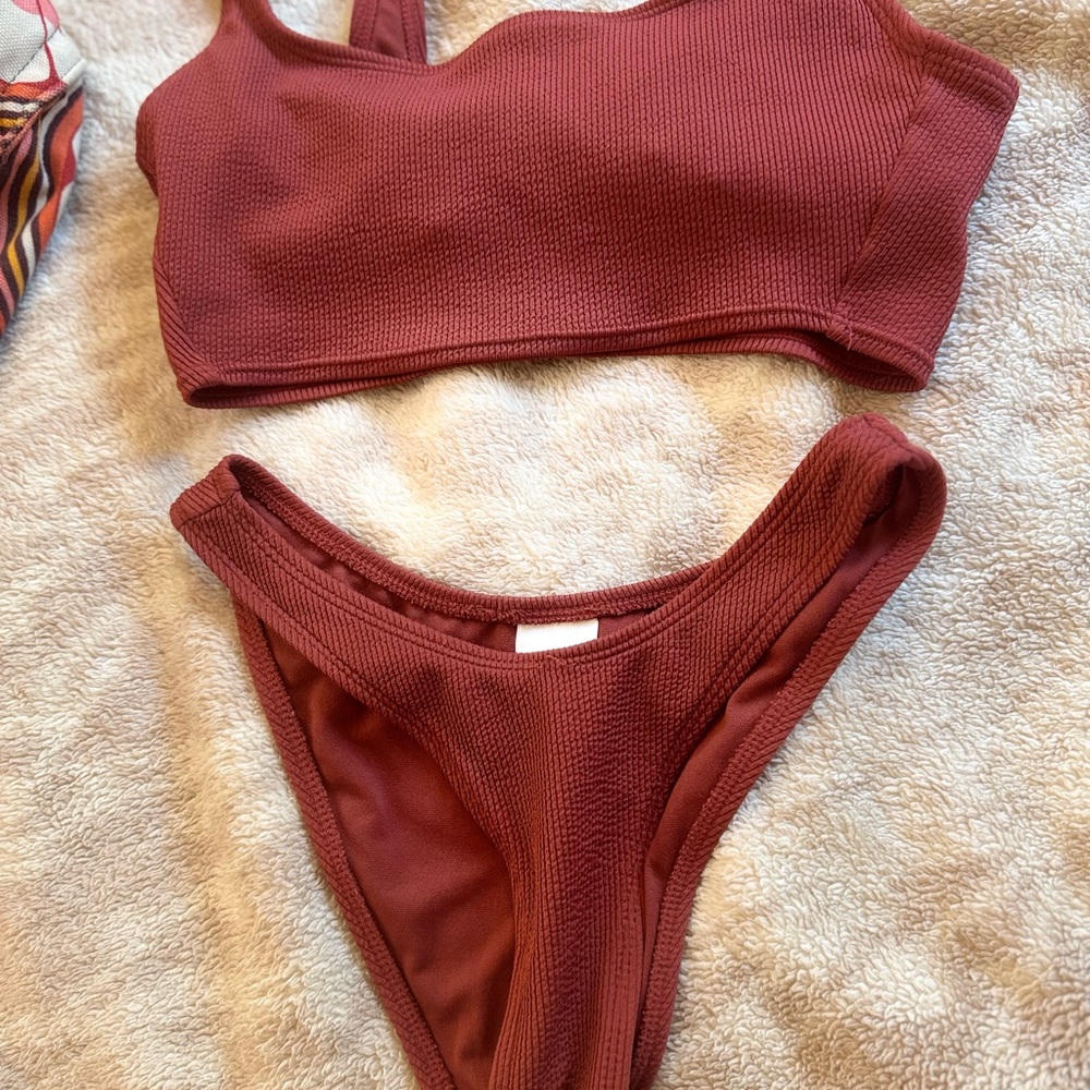 Rust Bikini Set - Picture 2 of 5
